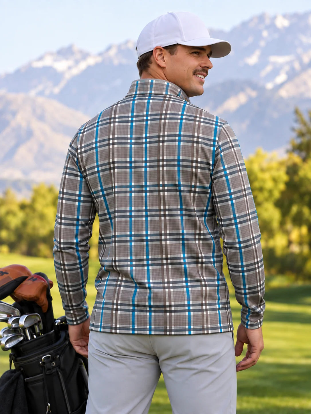 Steingrauer Golf-Pullover mit aquafarbenem Karomuster und Viertelreißverschluss aus Funktionsmaterial