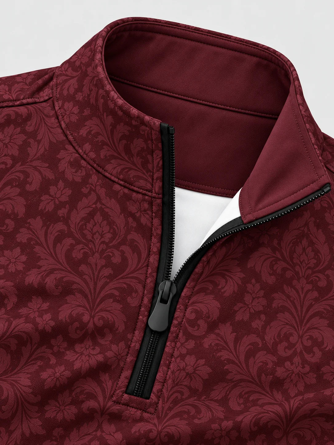 Burgunderroter Golf-Pullover aus Funktionsmaterial mit elegantem Damastmuster und Viertelreißverschluss