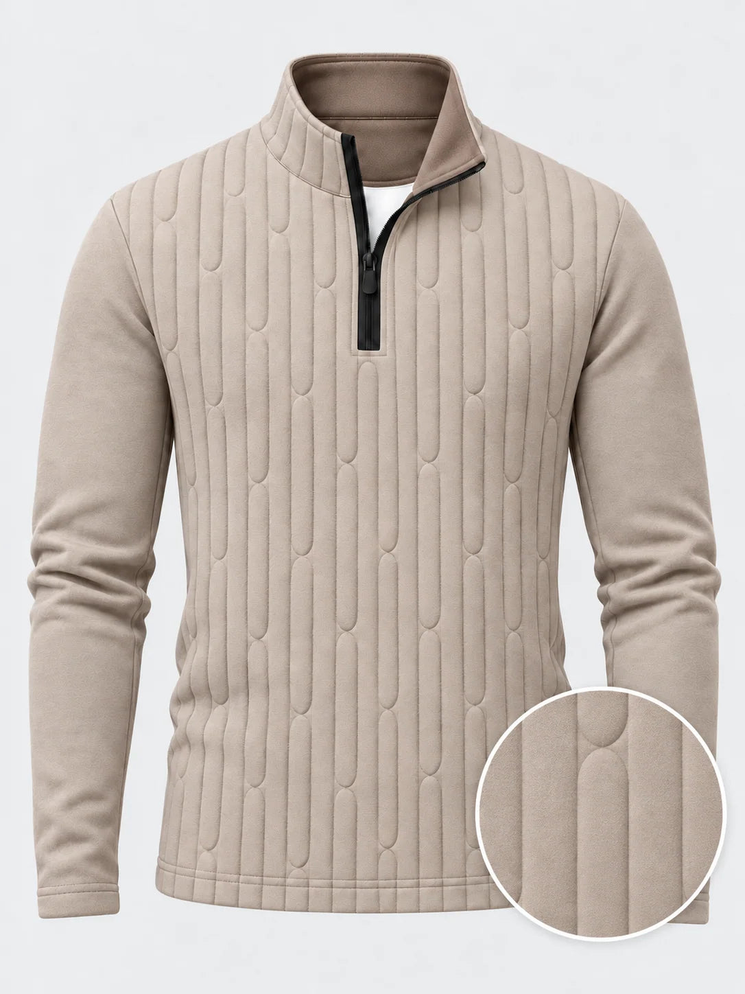 Golf-Pullover aus Funktionsmaterial in Haferbeige mit vertikalem Zopfmuster und Viertelreißverschluss