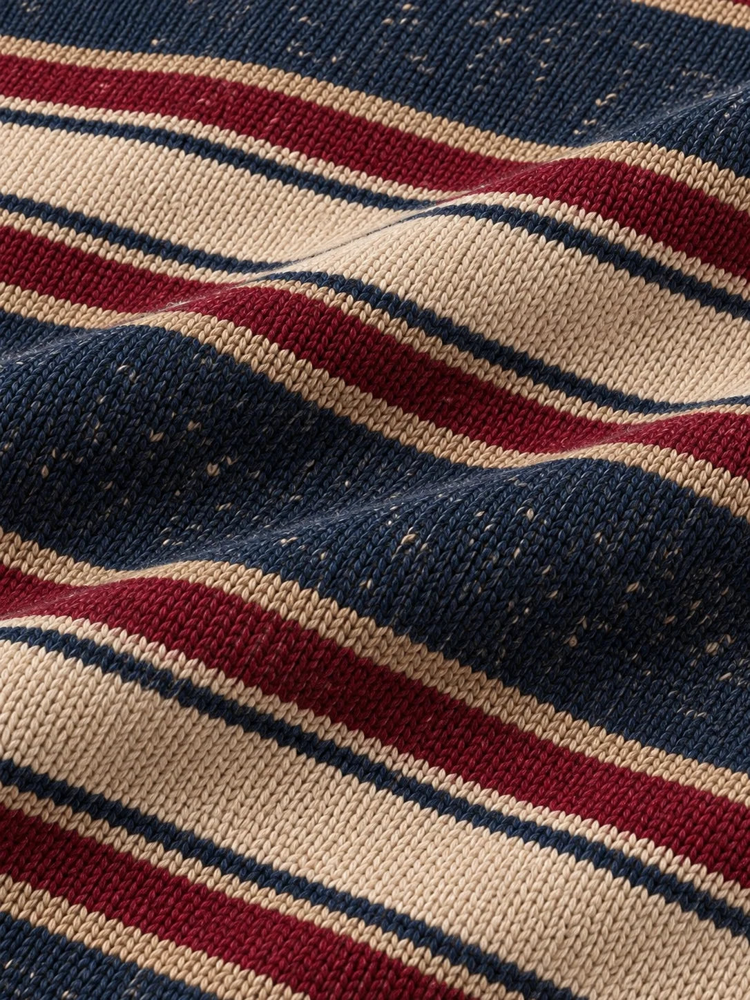 Golfpullover mit Viertelreißverschluss und Streifenmuster in Marineblau, Burgunderrot und Creme, aus Funktionsmaterial